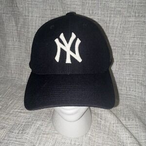 Vintage New York Yankees 100% Wool Baseball Cap Hat Nike Adjustable Back MLB Lic